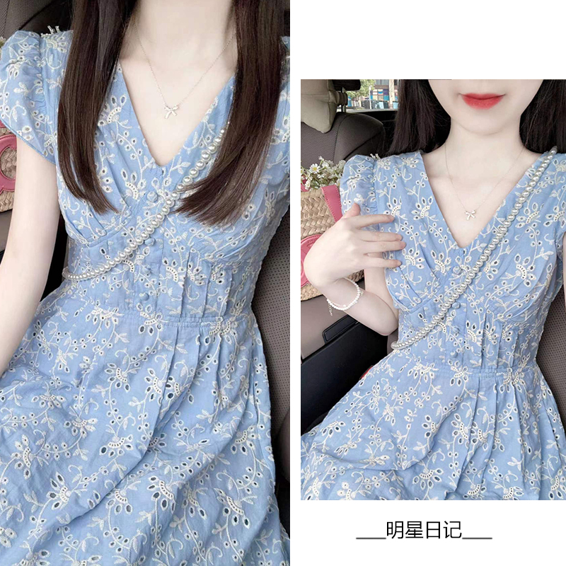 明星日记桔梗法式蓝色连衣裙女2024夏季新款小众收腰显瘦中长裙