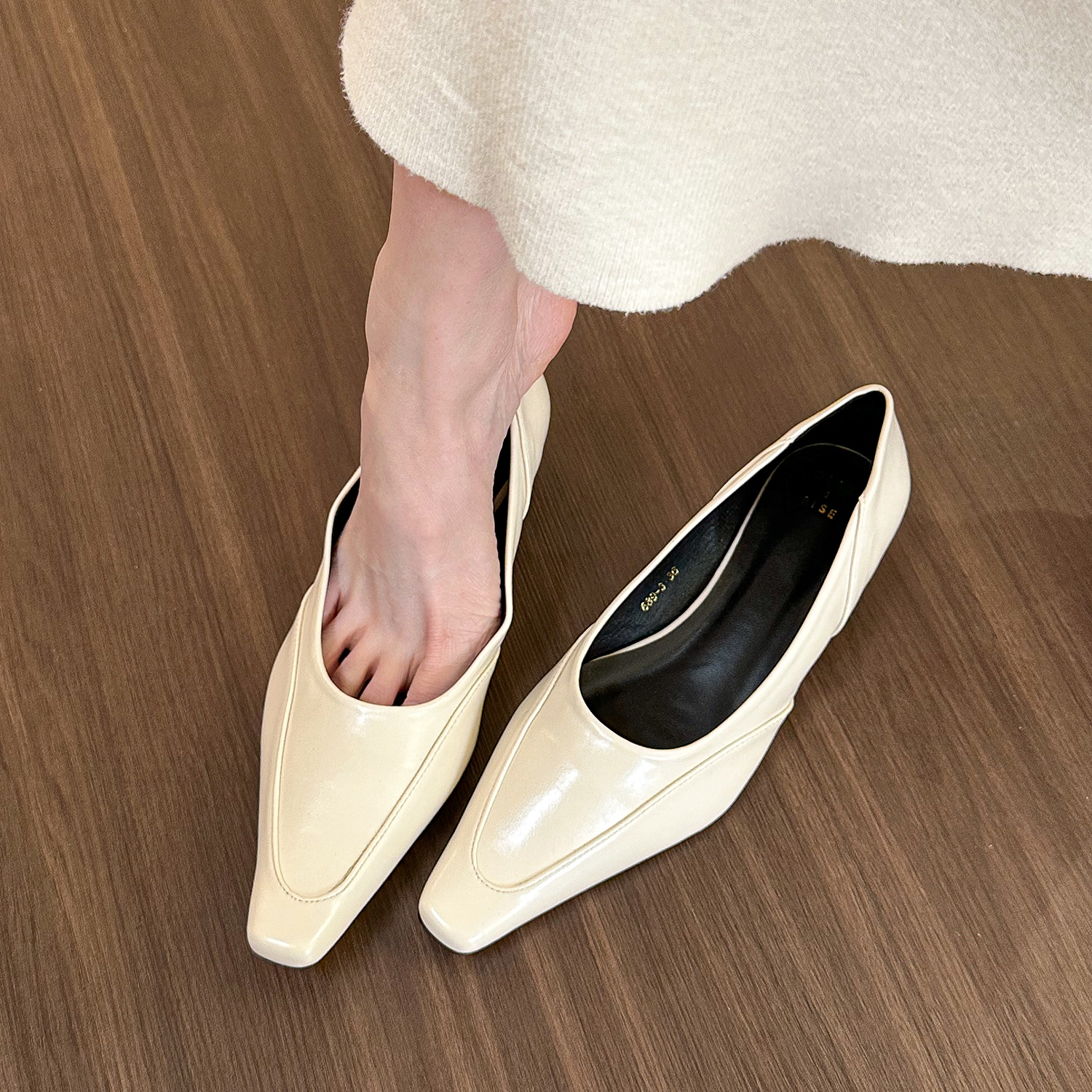 elingstudio 超软哒！法式白色软皮浅口单鞋女2024新款平跟平底鞋