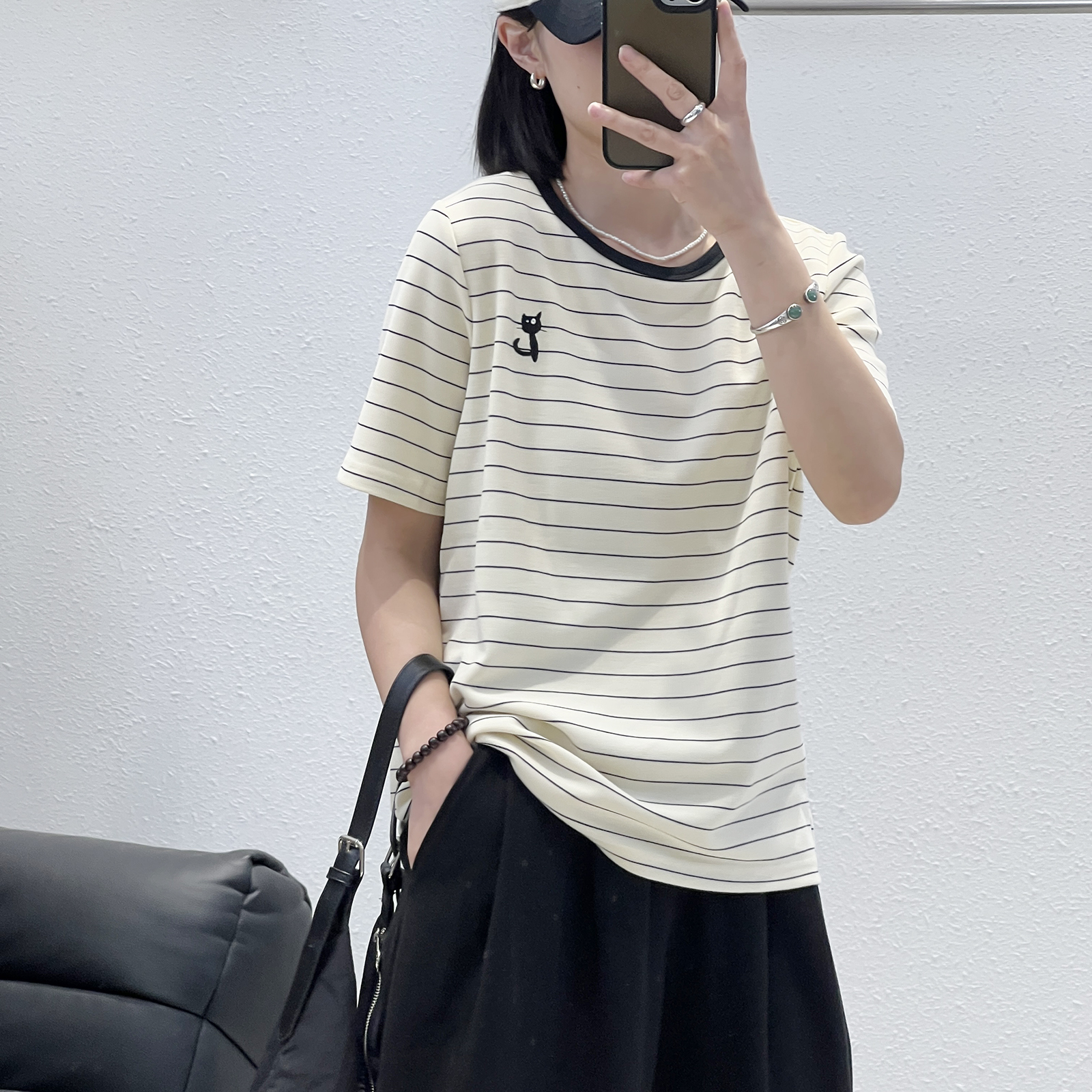 4.23 夏季新款 AP-801韩版小猫刺绣条纹圆领短袖T恤