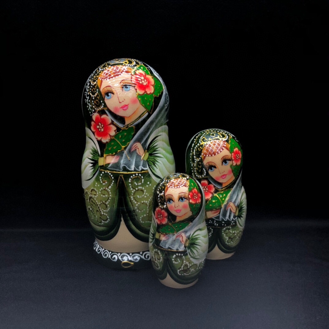 俄罗斯原装套娃七层绿美女礼物创意礼品儿童益智生日礼物