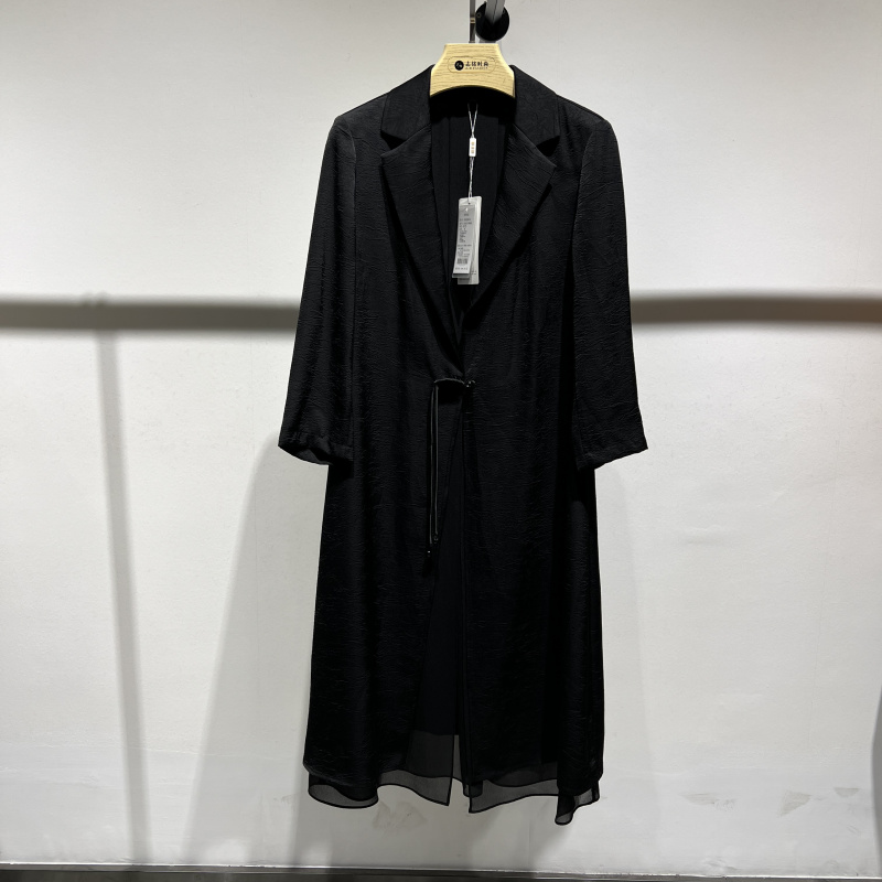媛菲雅YC24C-F9690商场专卖2024春时尚女装复古优雅显瘦风衣外套