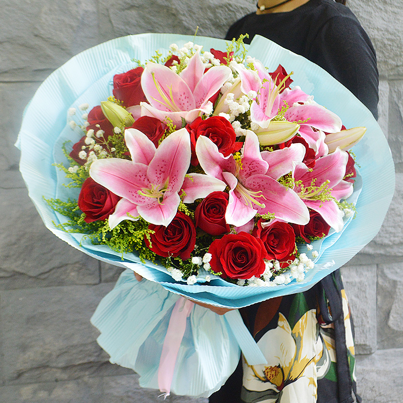 玫瑰花香水百合生日花束上海鲜花速递同城南昌苏州重庆广州送花店