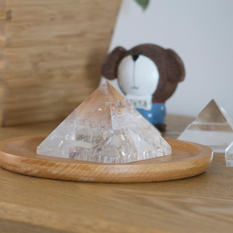 牛妞妞 天然白水晶金字塔摆件 通透桌面摆件三角形消磁器