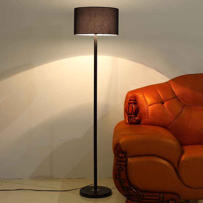 遥控落地灯ins客厅卧室床头创意简约LED现代网红书房轻奢立式台灯
